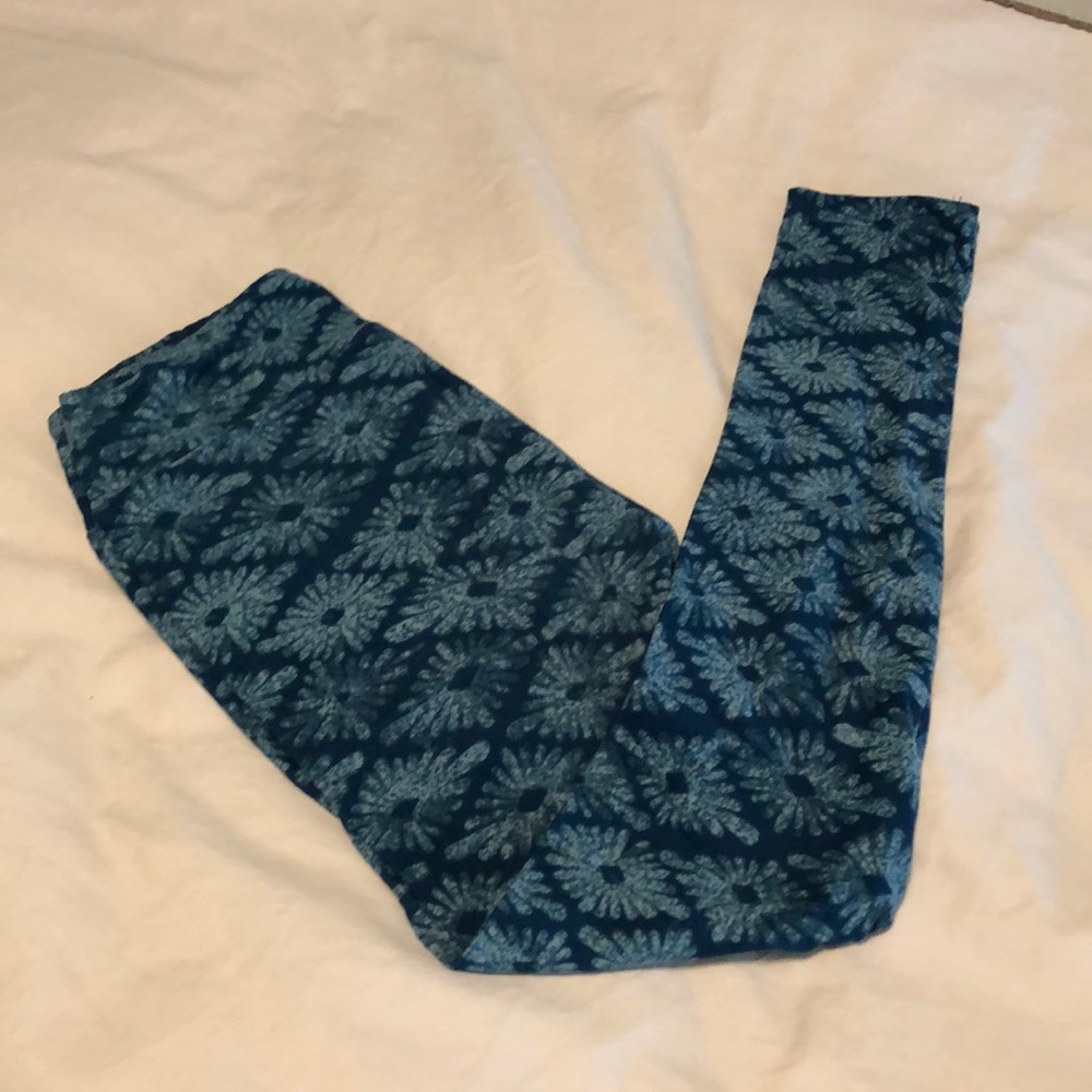 ❄️LuLaRoe OS leggings❄️